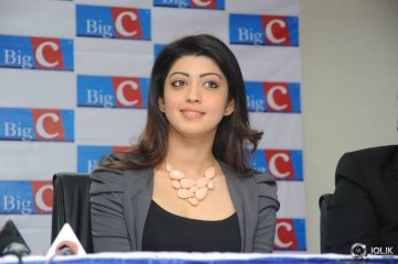 Pranitha Launches Big C Dussehra Offers